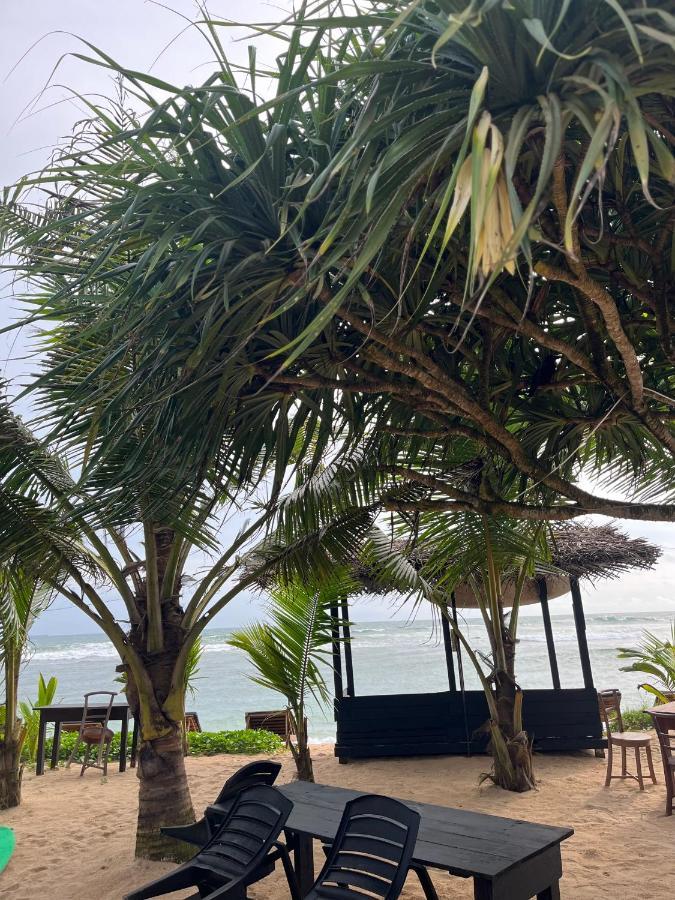 Sabine Holiday Resort And Restaurant Matara Extérieur photo