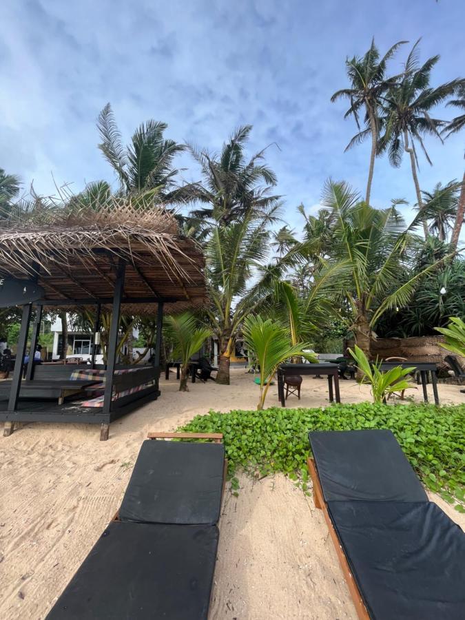 Sabine Holiday Resort And Restaurant Matara Extérieur photo